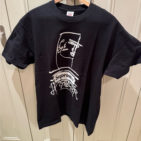 Supreme Jean Paul Gaultier Tee
Black - Picture 6 of 9